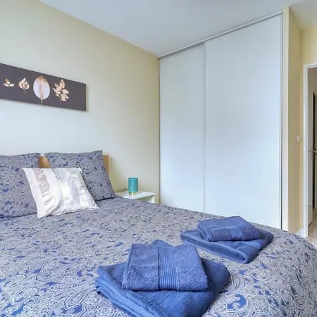 Sarah Apartament